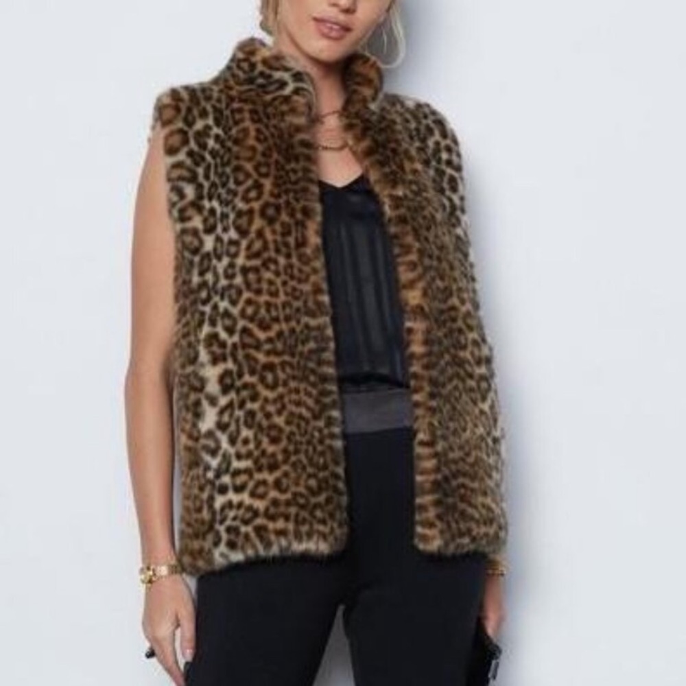 Multiples clothing faux fur leopard print vest S
